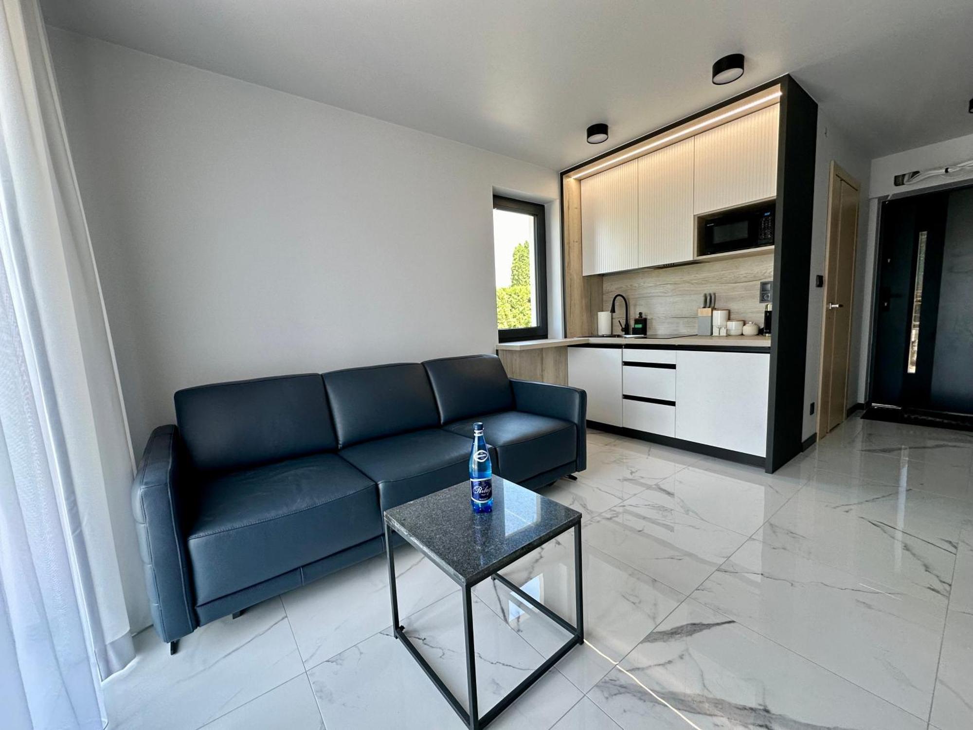 Cobalt Apartments มิโคไวกี ภายนอก รูปภาพ