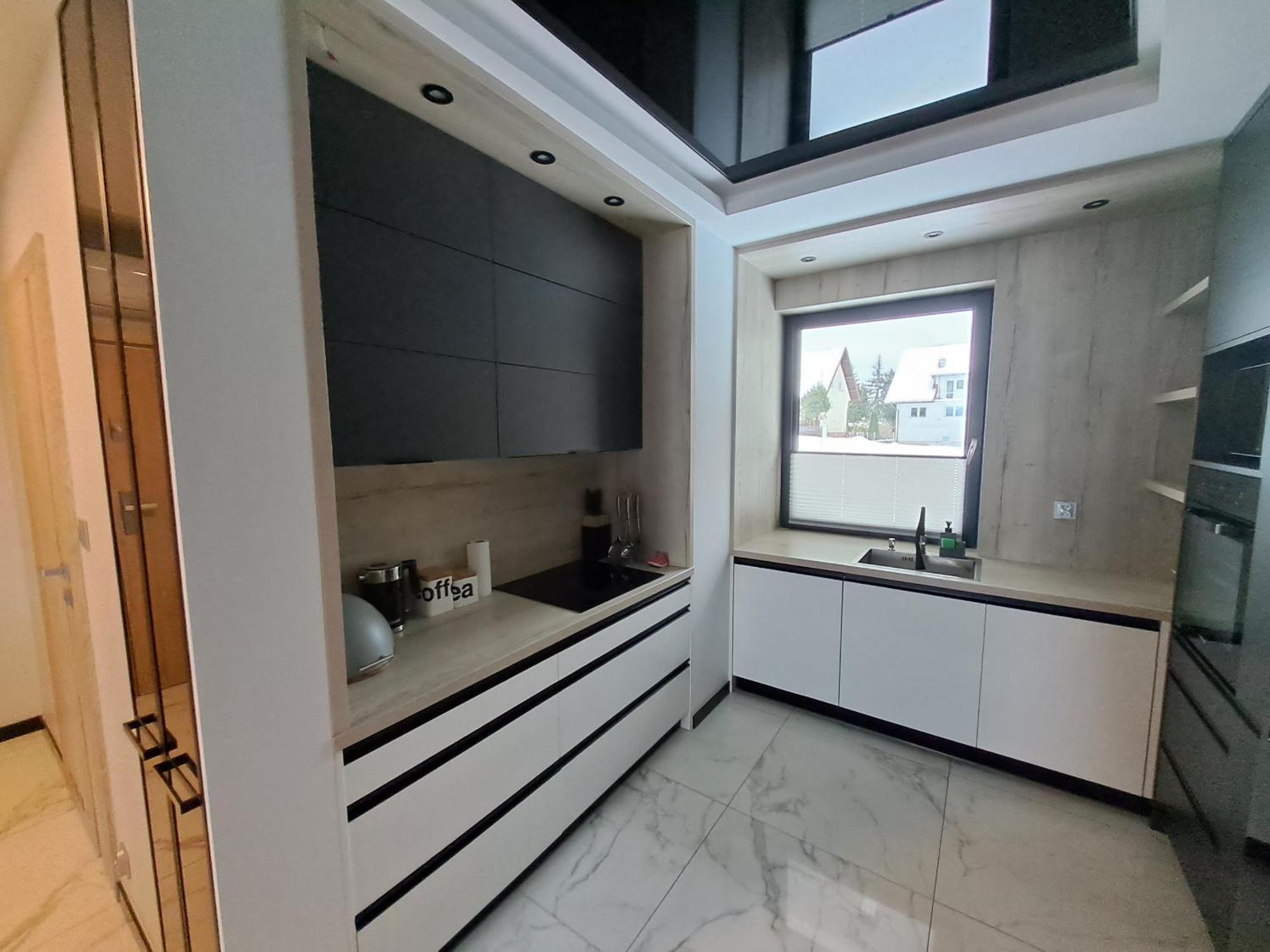 Cobalt Apartments มิโคไวกี ภายนอก รูปภาพ